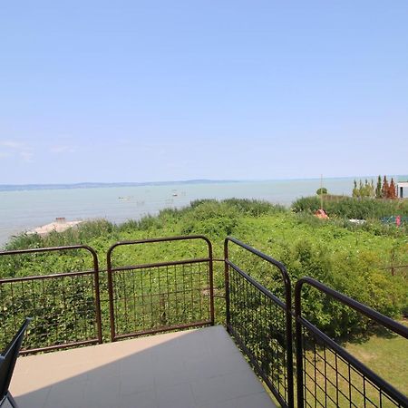 Nefelejcs Villa Zamárdi Exteriör bild