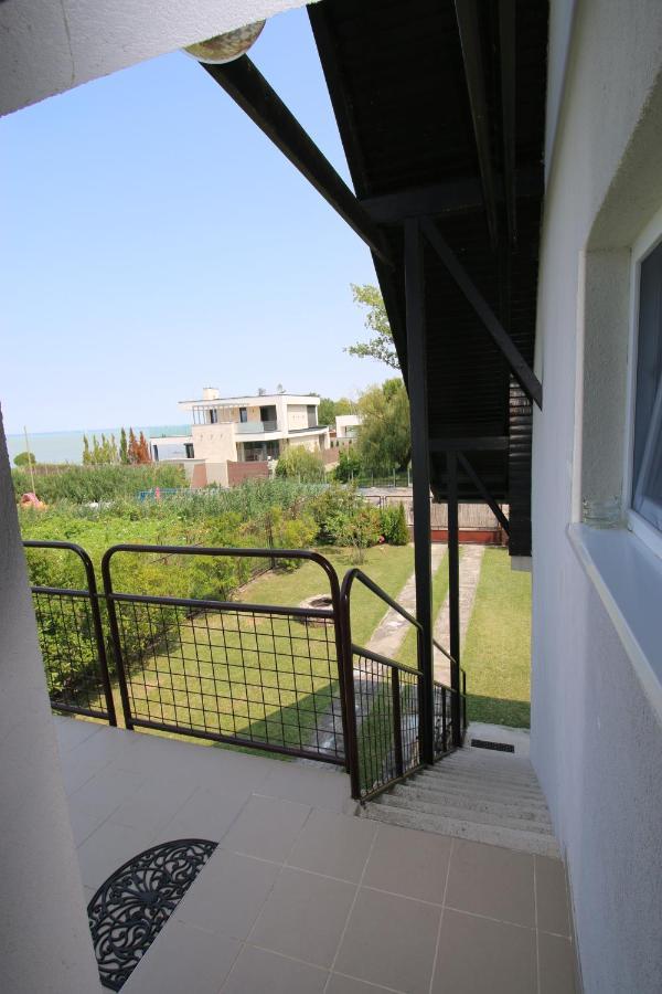 Nefelejcs Villa Zamárdi Exteriör bild